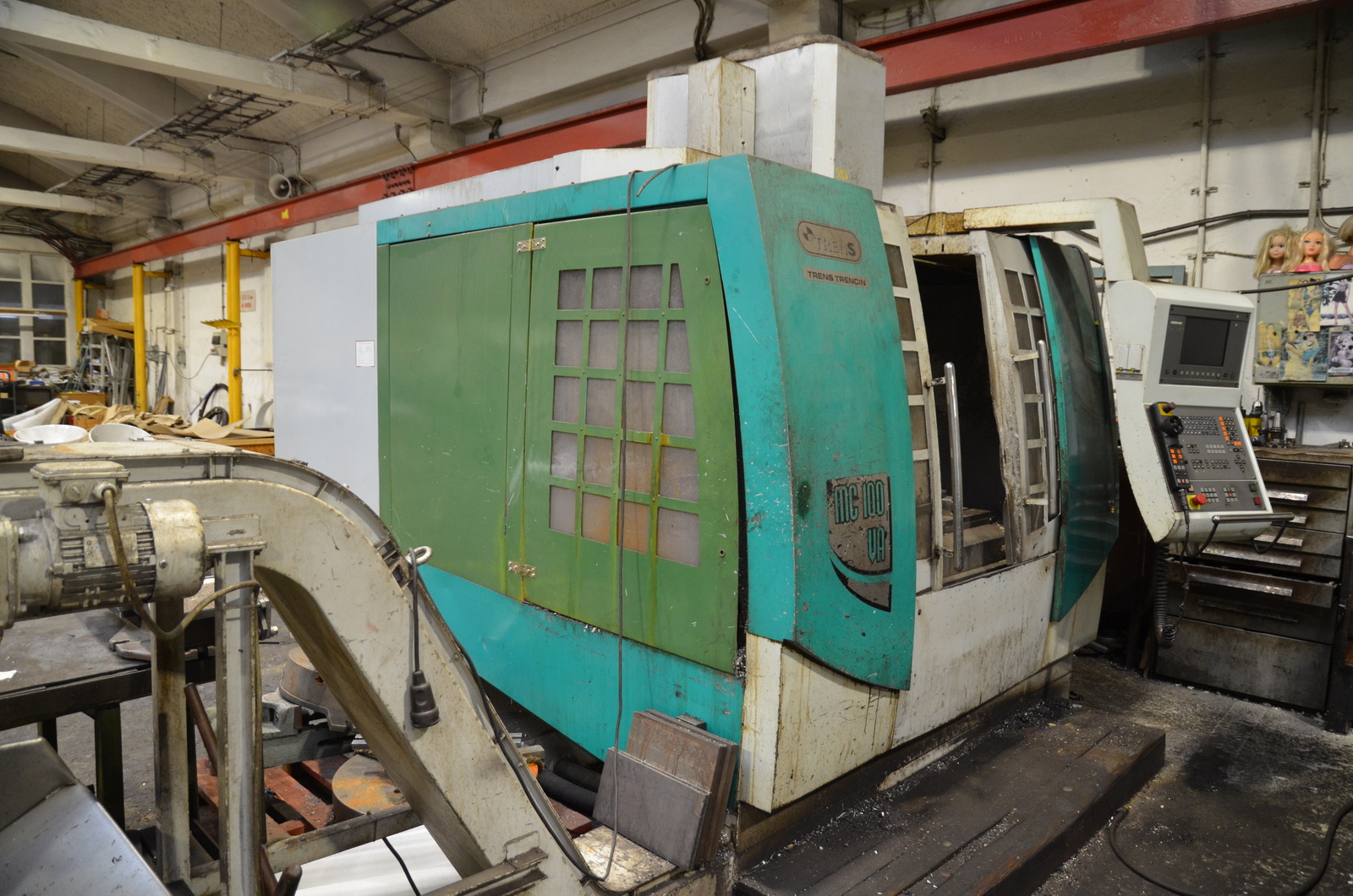 Zvislé obrábacie centrum TRENS MC 100 VA – pohľad 2